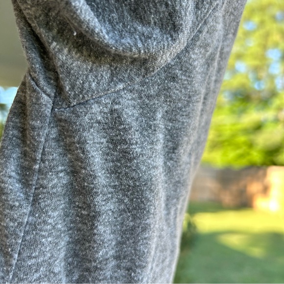 OBEY Heathered TShirt, flowered motif, Collector’s Item GUC - Picture 4 of 6